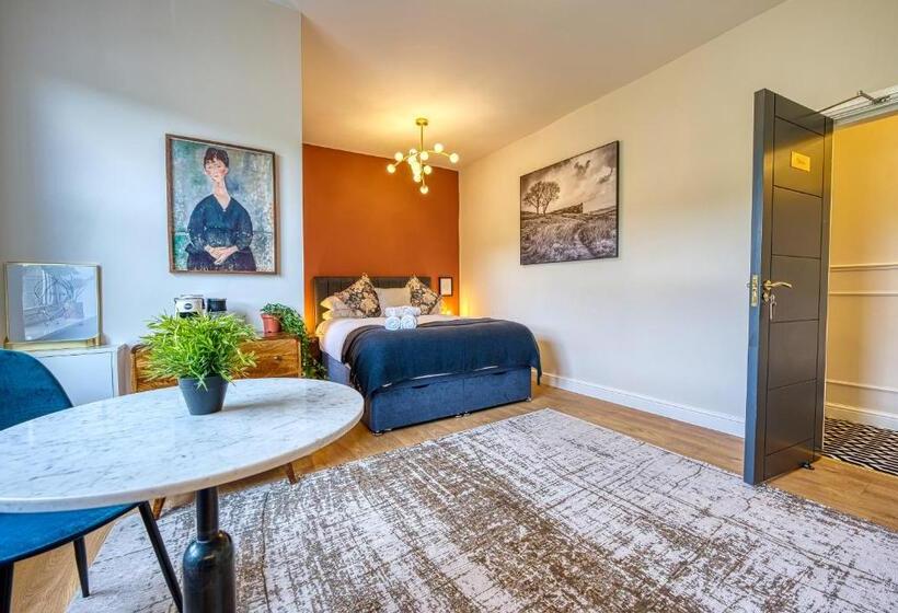 デラックススタジオ, Haworth Heights   An Amazing Aparthotel!
