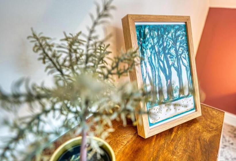 キングサイドベッドのスタンダードワンルーム, Haworth Heights   An Amazing Aparthotel!