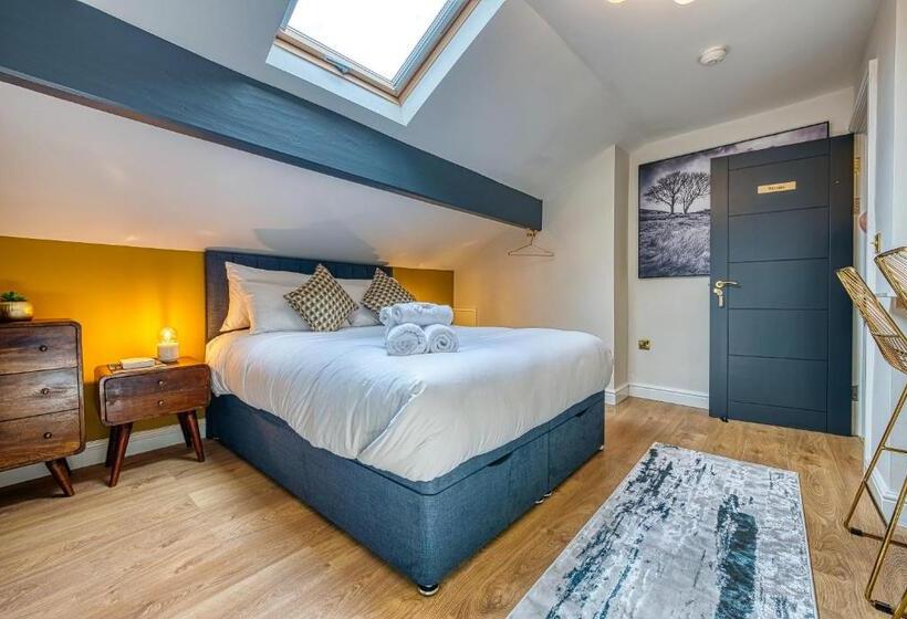 Студия Deluxe, Haworth Heights   An Amazing Aparthotel!