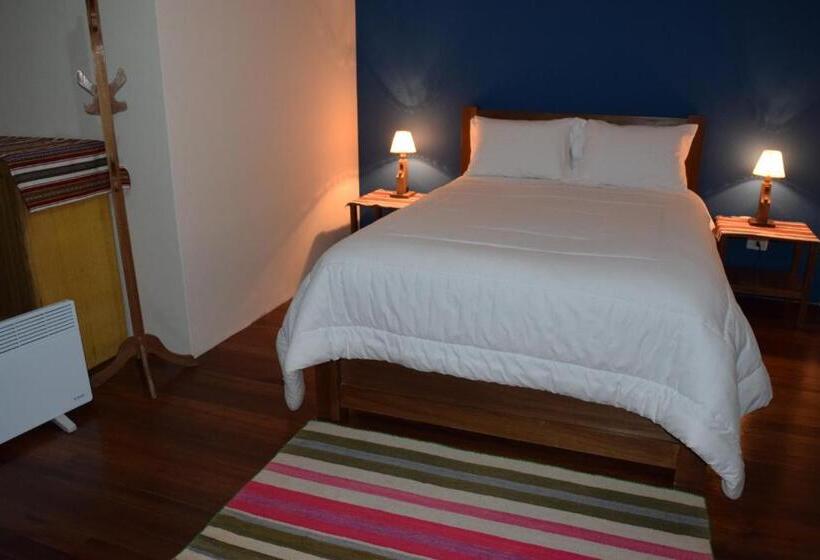 اتاق استاندارد با تخت بزرگ, Casa De La Luna Isla Del Sol Bolivia