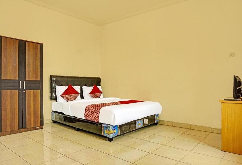 Delüks Oda, J&b Rooms Tomang Jakarta Mitra Reddoorz