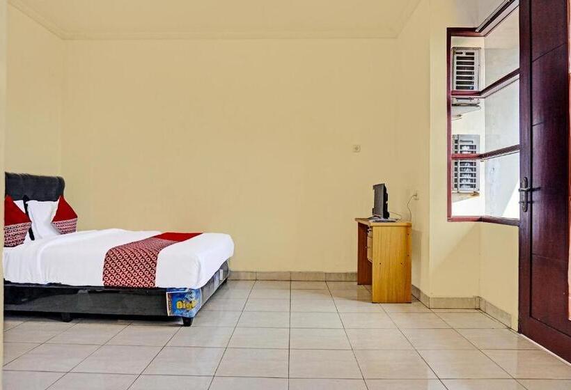 デラックスルーム, J&b Rooms Tomang Jakarta Mitra Reddoorz