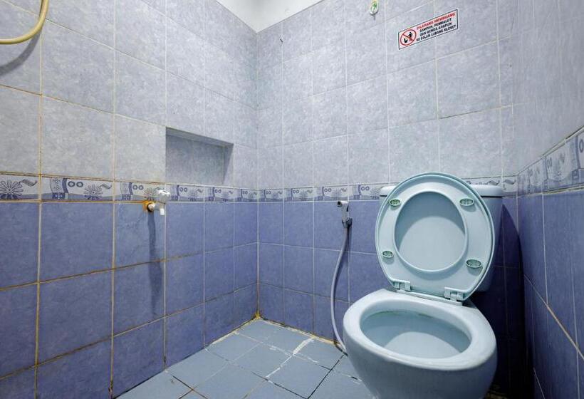 Delüks Oda, J&b Rooms Tomang Jakarta Mitra Reddoorz