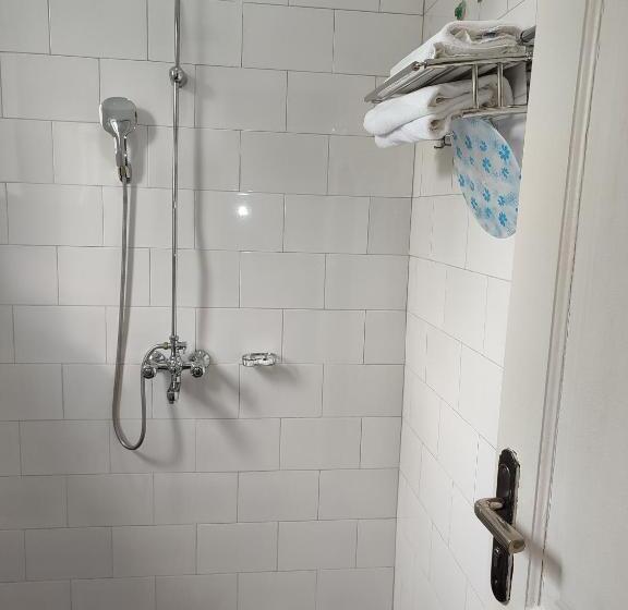 Deluxe Suite King Bed, Garden Courts Hotel Masaka