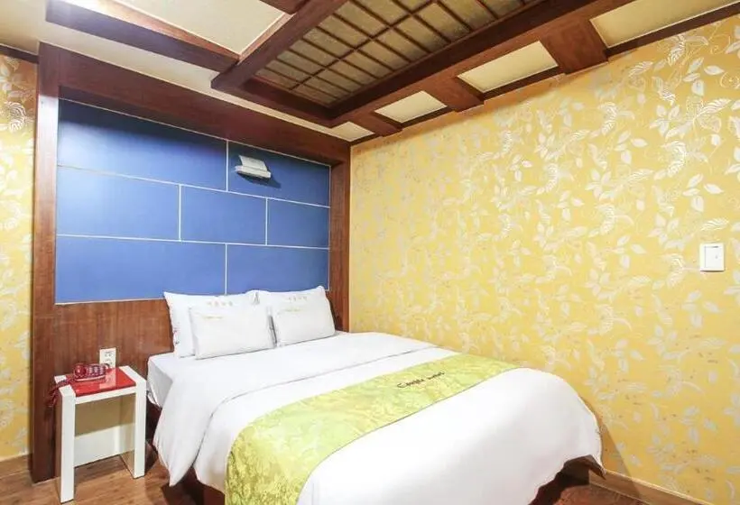 デラックスルーム, Couple Motel