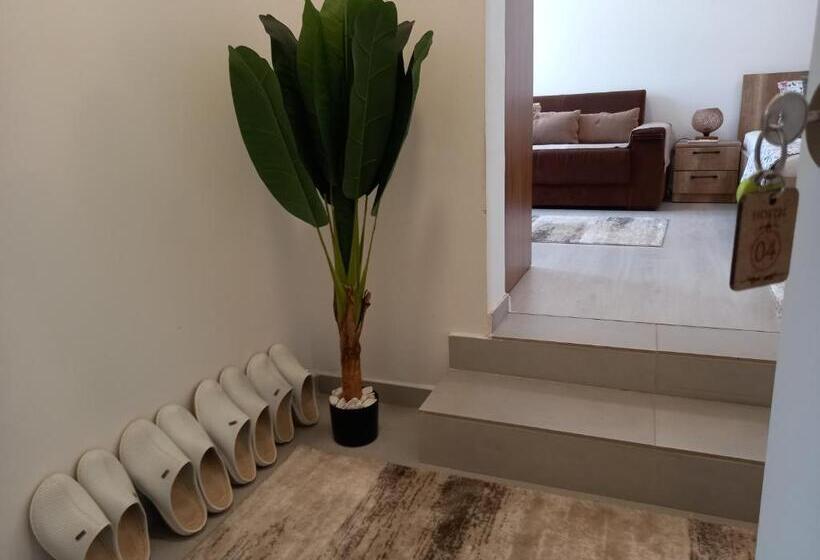 اتاق خانوادگی, Uniluxury Hotel Prishtina