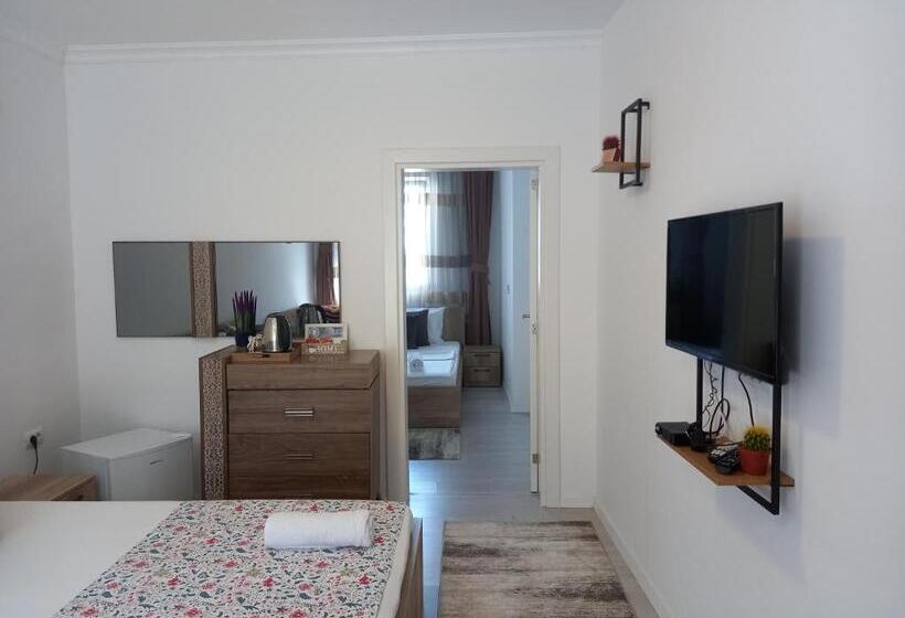 اتاق خانوادگی, Uniluxury Hotel Prishtina