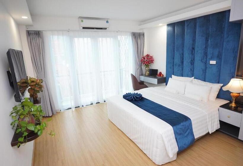 Suite Familiar, Hanoi Capital Premium