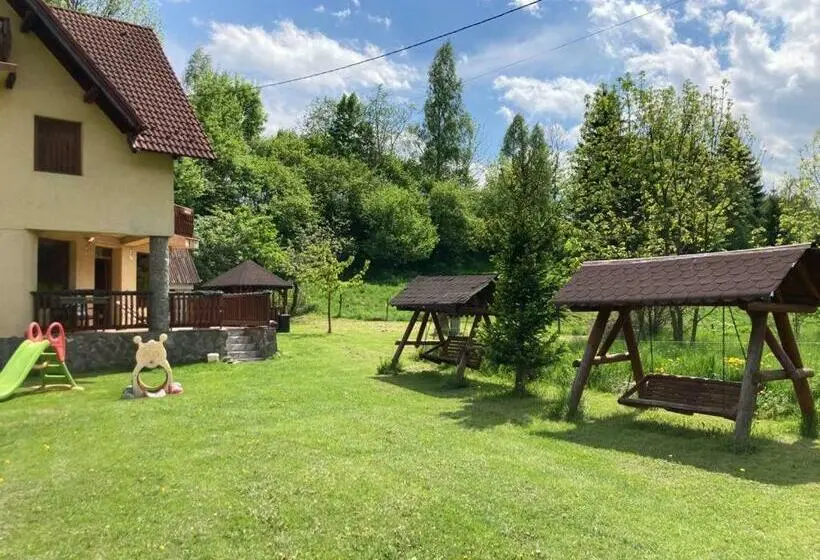 ویلای 1 خوابه, Vila Ianis Bran