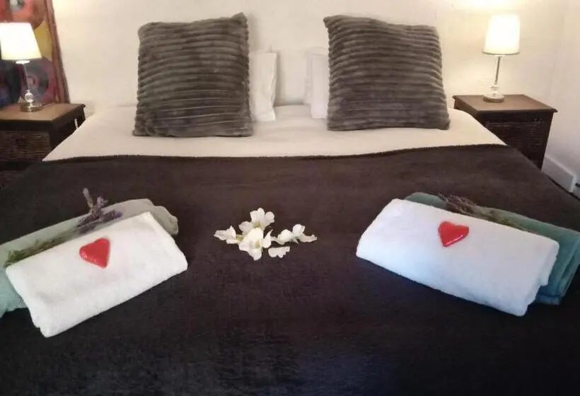 デラックスルーム, The Farmhouse B&b