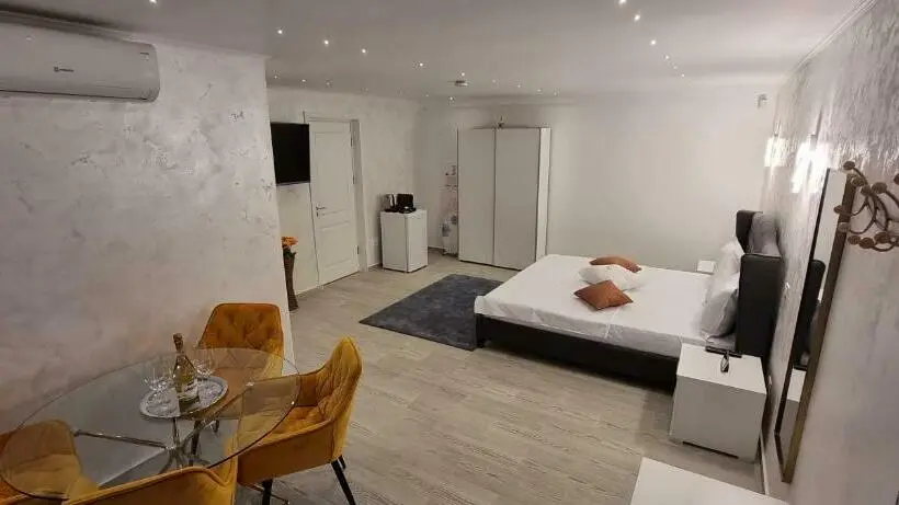 Apartament Rodzinny, Brateș Greaca