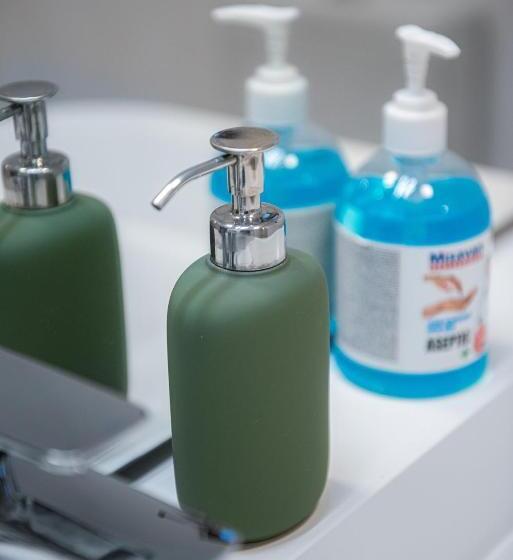 جناح عائلي, Brateș Greaca