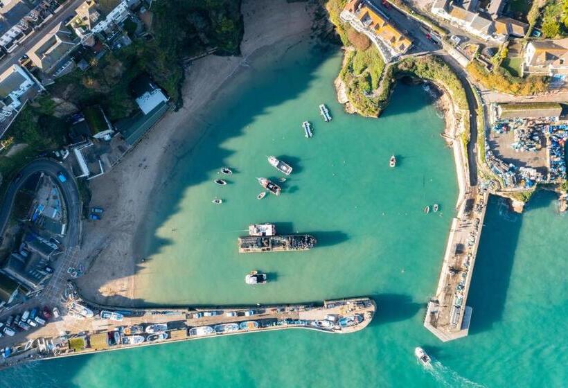 اتاق استاندارد, Styles & White Stays   Central Newquay