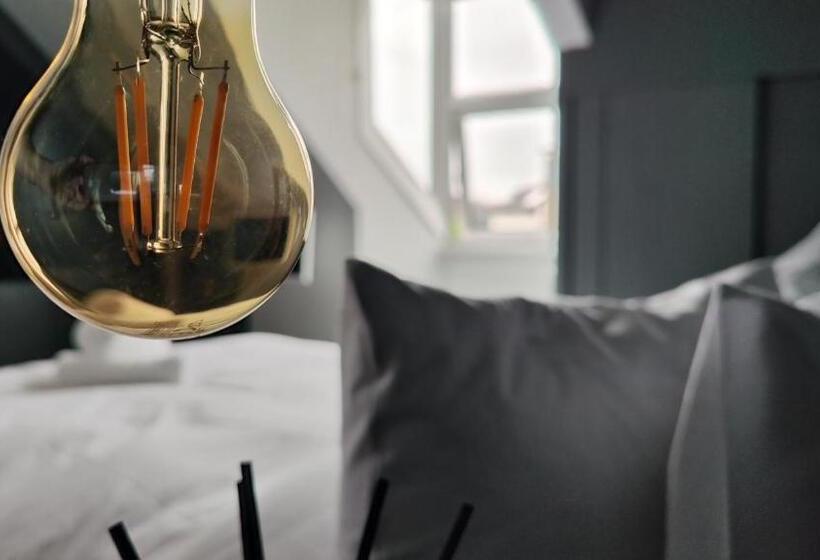 اتاق استاندارد, Styles & White Stays   Central Newquay