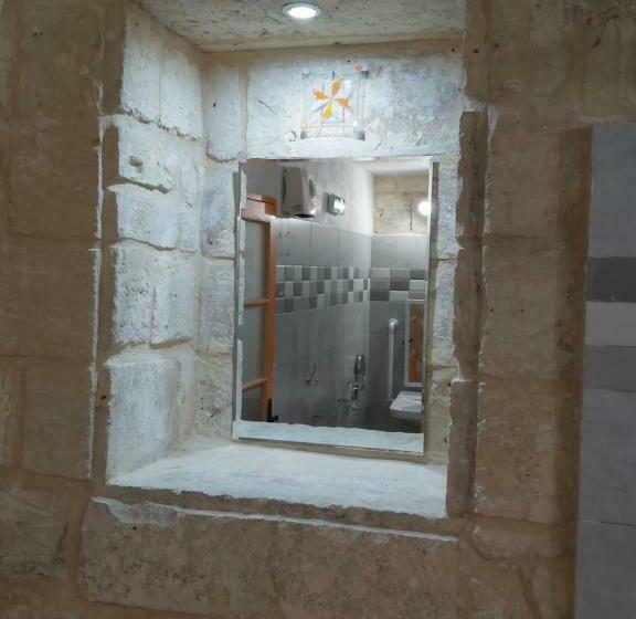 اتاق استاندارد با تخت بزرگ برای معلولان, The Hidden Gem Boutique