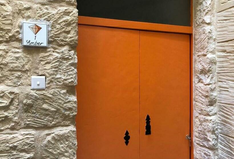 اتاق استاندارد با تخت بزرگ برای معلولان, The Hidden Gem Boutique