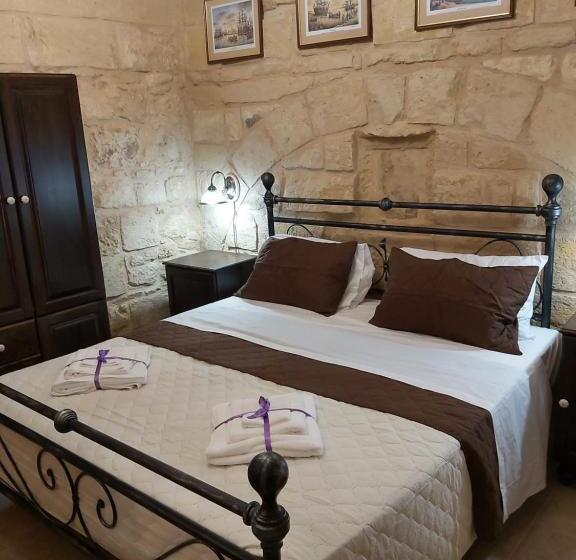 اتاق استاندارد, The Hidden Gem Boutique