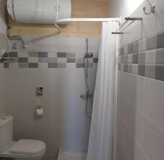 اتاق استاندارد با تراس, The Hidden Gem Boutique