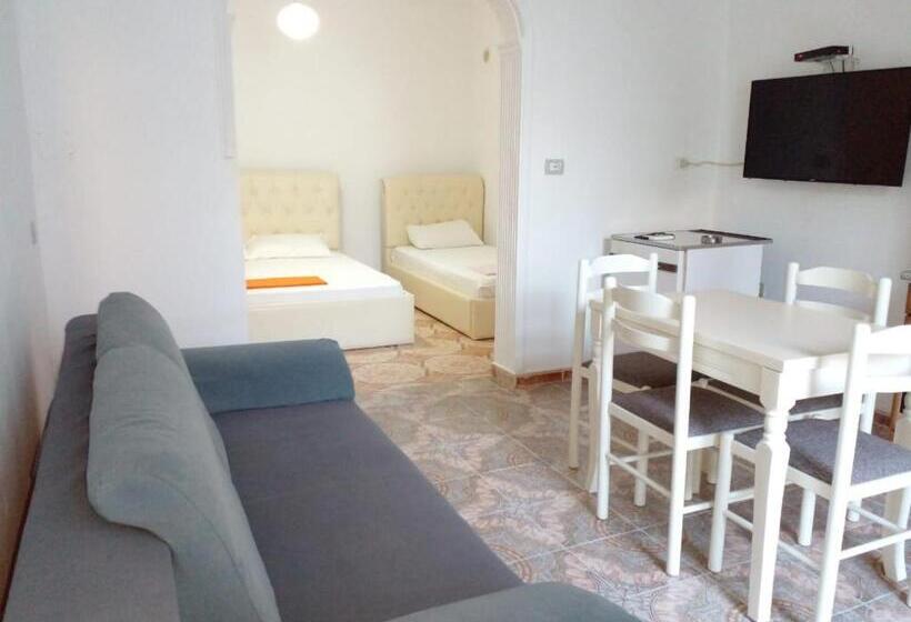 חדר משפחתי, Villa Arli&eris