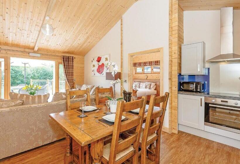 ２ベッドルームハウス, Gadlas Park Holiday Cabins