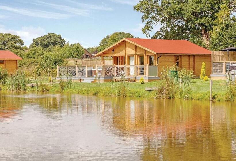 １ベッドルームハウス, Gadlas Park Holiday Cabins