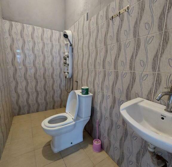 标准间, Karibu House