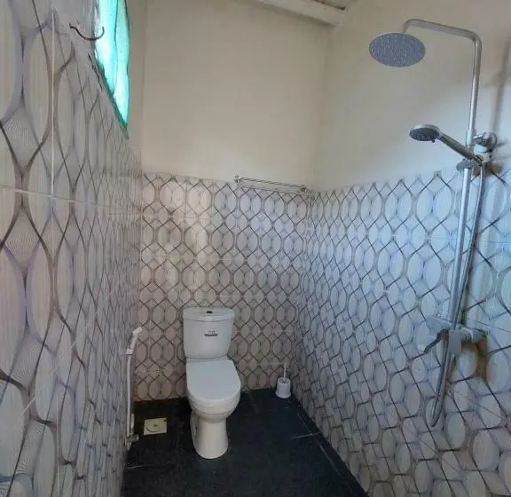 スタンダードルーム, Karibu House