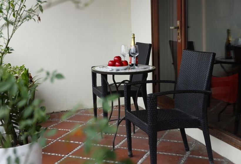 اتاق سوپریور, Art Hotel Ha Noi