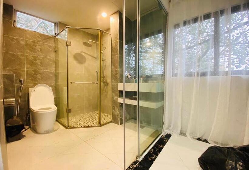 استودیو استاندارد با بالکن, Art Hotel Ha Noi