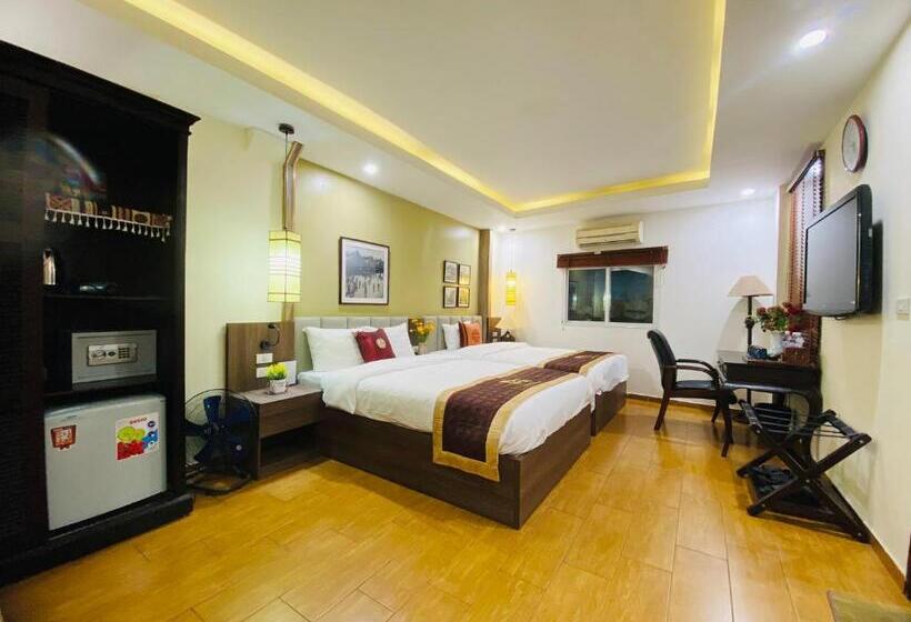 اتاق استاندارد چهار تخته, Art Hotel Ha Noi