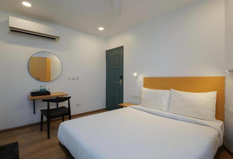 Номер Deluxe, Uptown