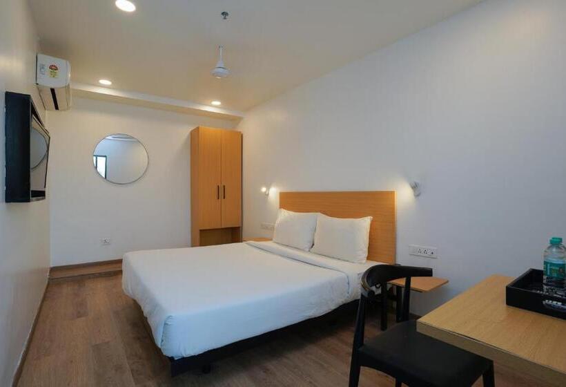 Номер Deluxe, Uptown