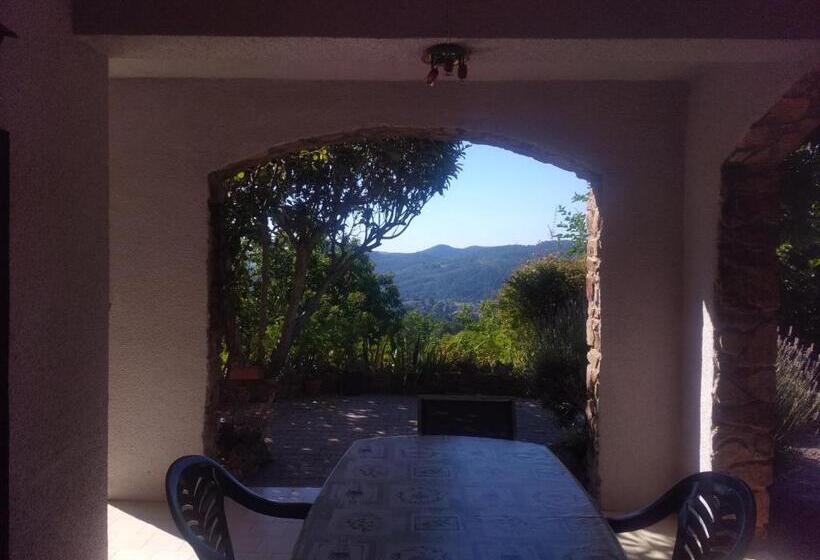 スタンダード４人部屋, Les Jardins D Arbousse