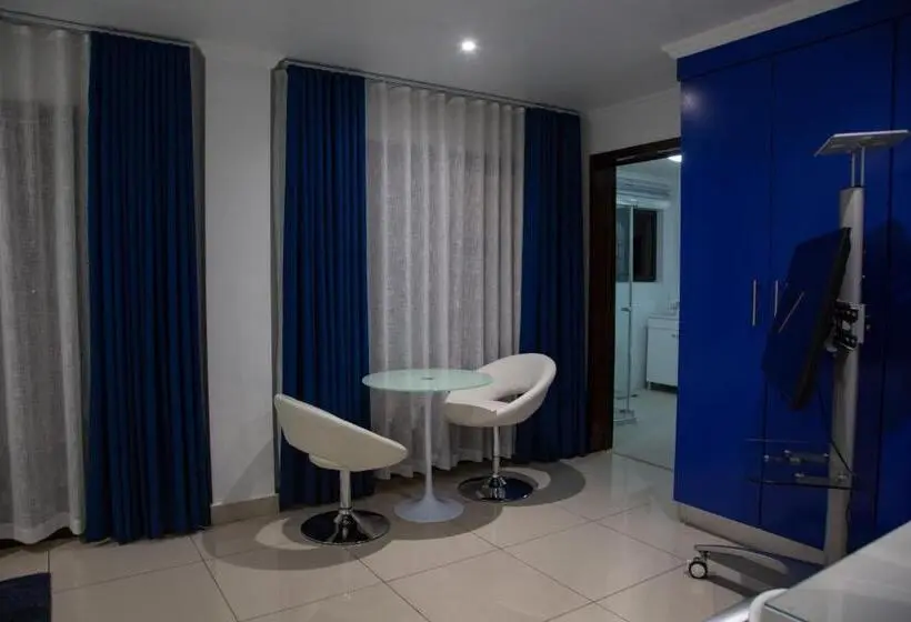 سوییت لوکس, Wdc Aparthotel Buea