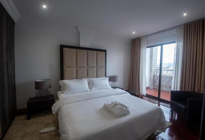 1 Bedroom Penthouse Apartment, Wdc Aparthotel   Buea