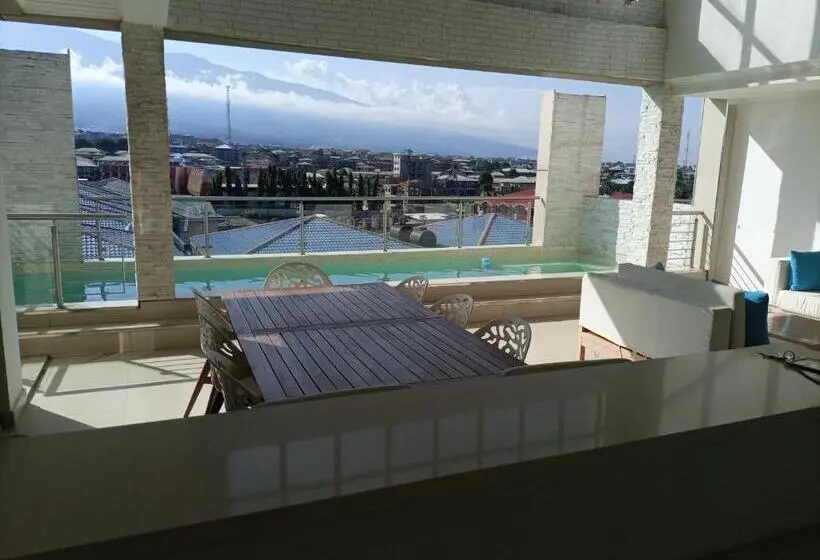 سوئیت پرزیدنت, Wdc Aparthotel Buea