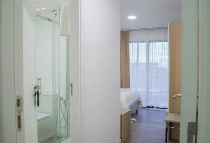 اتاق استاندارد, Wdc Aparthotel Buea