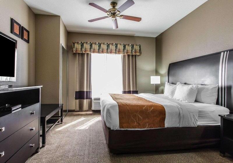 Quarto superior, Hanting  Harbin Railway Station Square