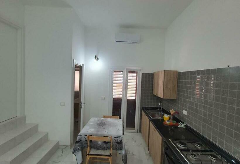 Четырехместный Номер Стандарт, Re Artu