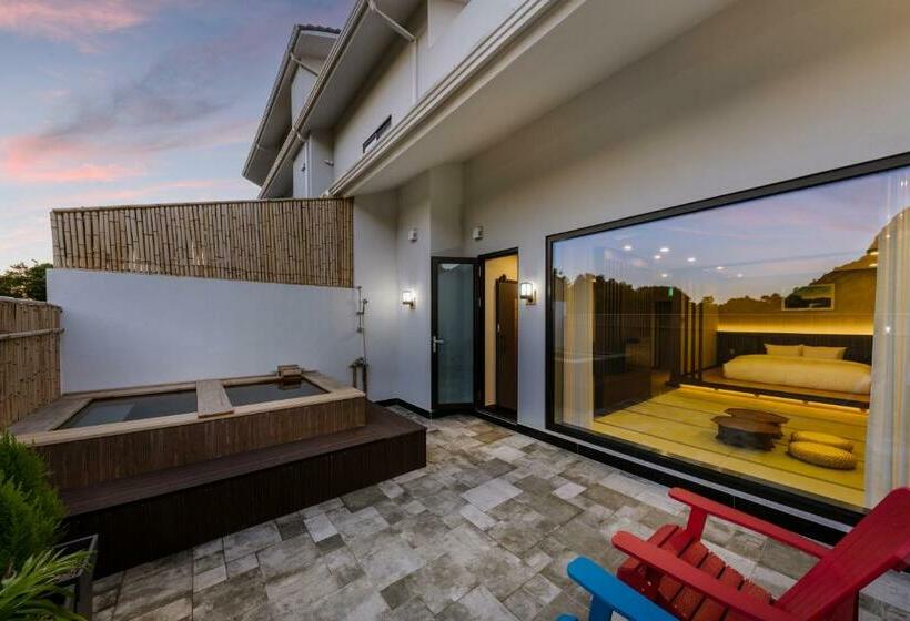 חדר סטודיו סטנדרד, Harusida