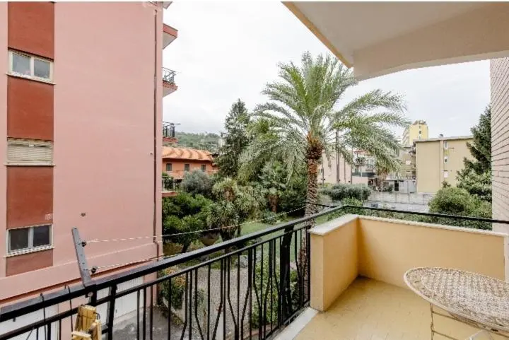 آپارتمان 1 خوابه با چشم‌انداز باغ, Casa Di Kiki
