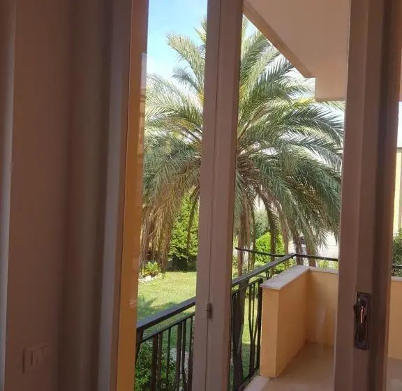 آپارتمان 1 خوابه با چشم‌انداز باغ, Casa Di Kiki