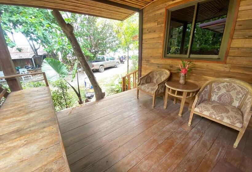 Triple Room Sea View, Coconut Lanta Resort @klong Dow Beach
