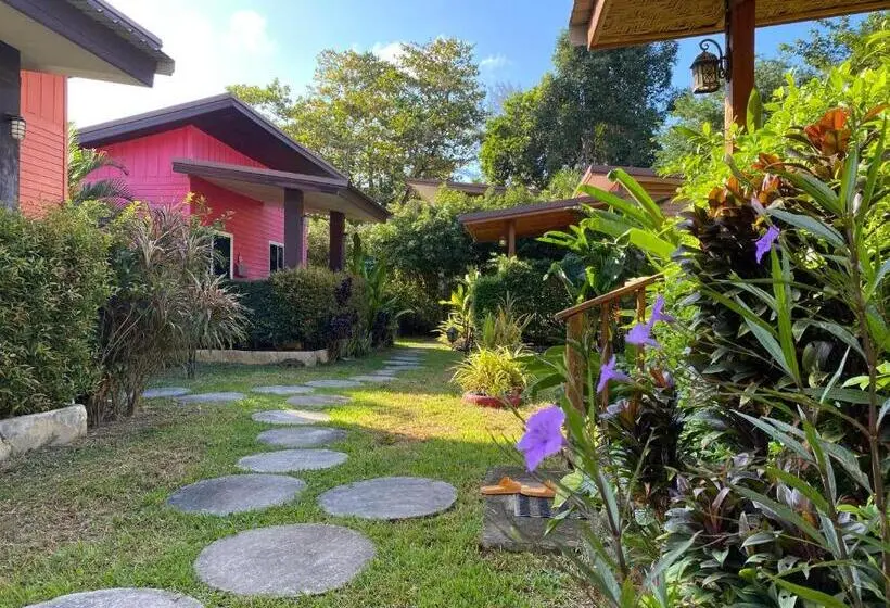 اتاق استاندارد سه تخته با چشمانداز باغ, Coconut Lanta Resort @klong Dow Beach