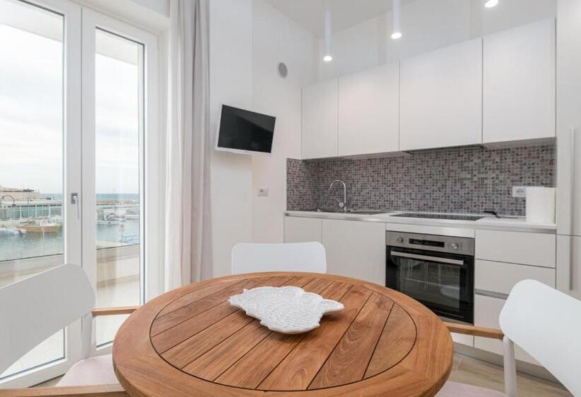 디럭스 테라스 룸 바다 전망, Appartamenti Savelletri Via Del Porto