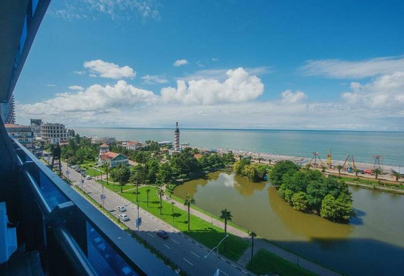 استودیوی استاندارد با چشم‌انداز دریا, Orbi City Sea View Apart