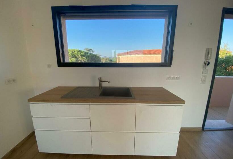 带1个卧室的带阳台的公寓, Dolce Vita