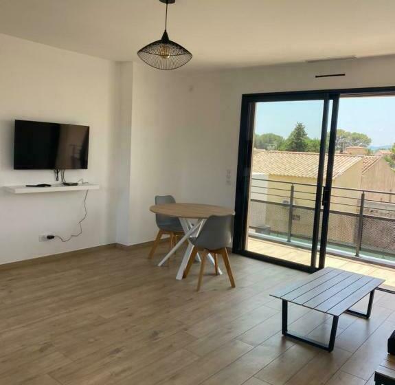 带1个卧室的带阳台的公寓, Dolce Vita