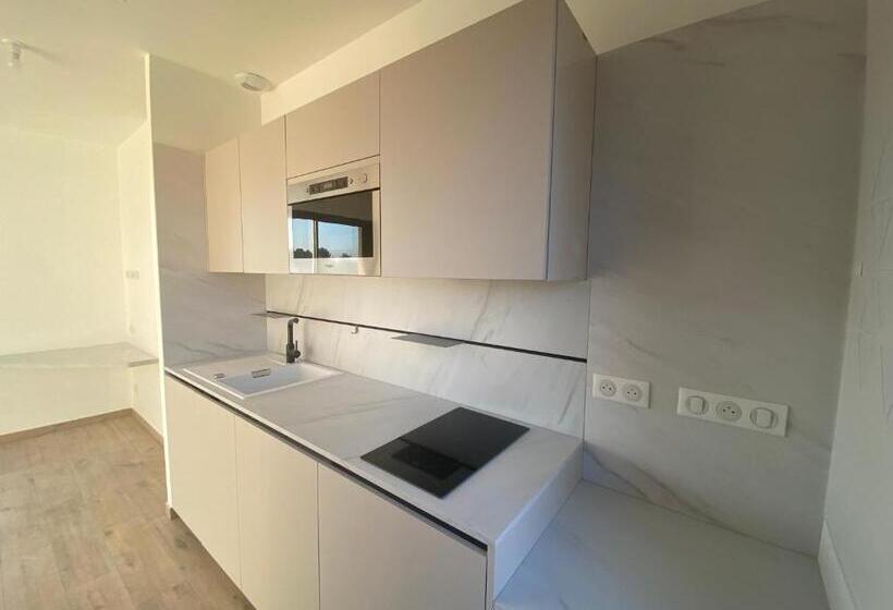 带露台的标准工作室, Dolce Vita