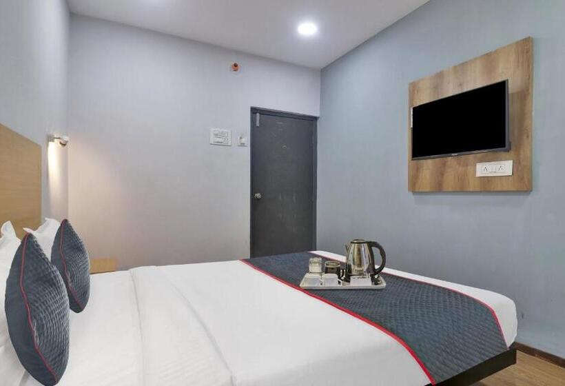 اتاق کلاسیک سه تخته, Townhouse S Continental